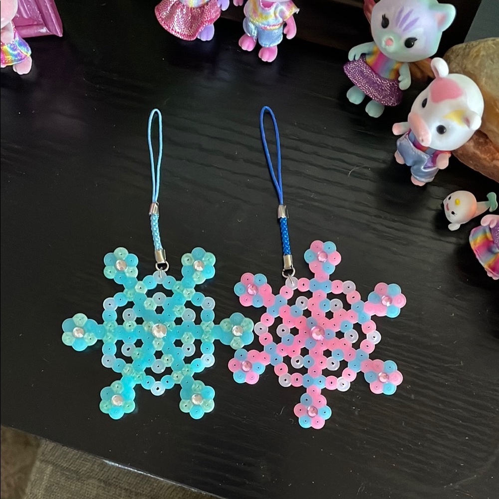 Twin Snowflake Phone Charm Bead Ornaments best friend